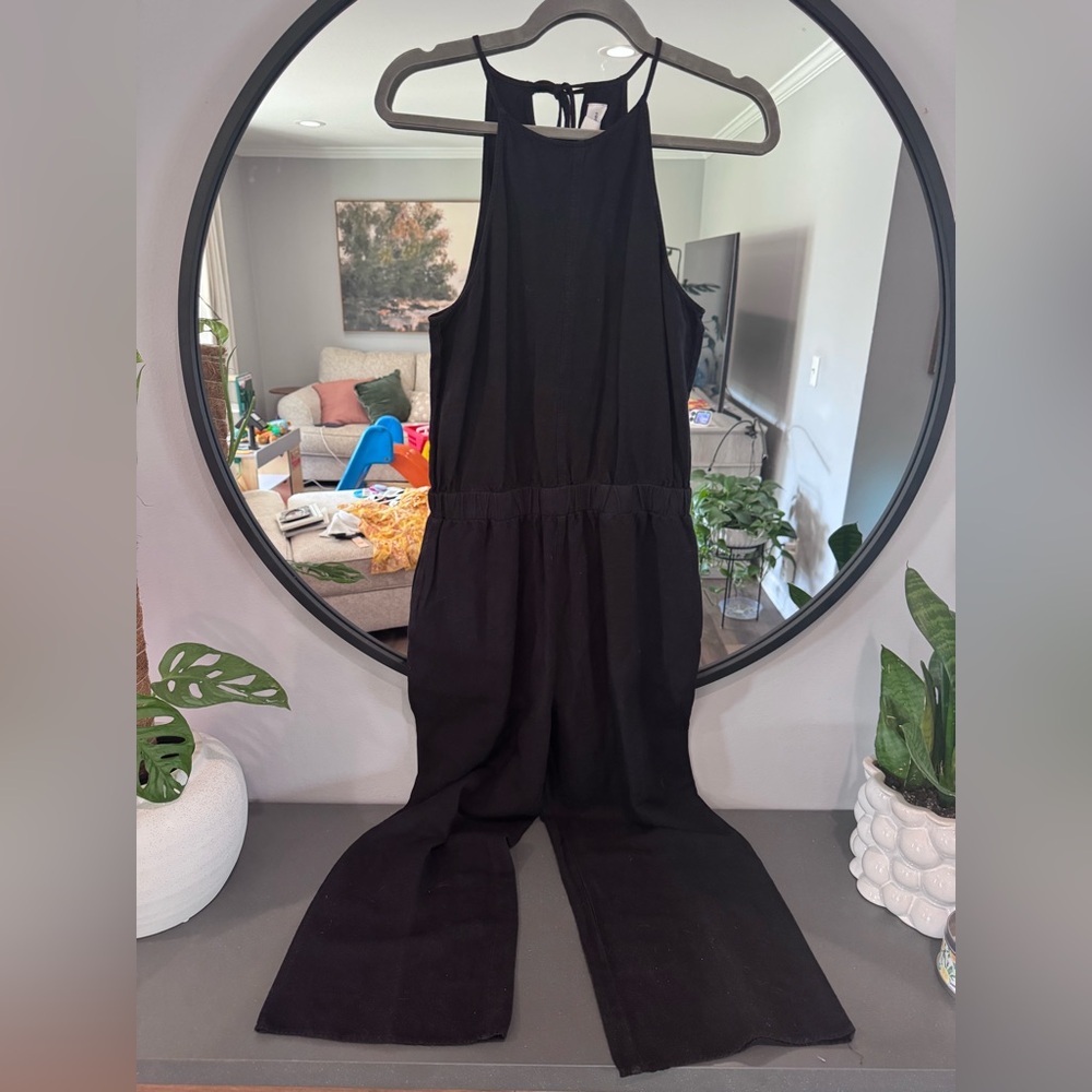 Cloth & Stone Black Halter Jumpsuit with Wide Cropped Legs - Picture 3 of 6